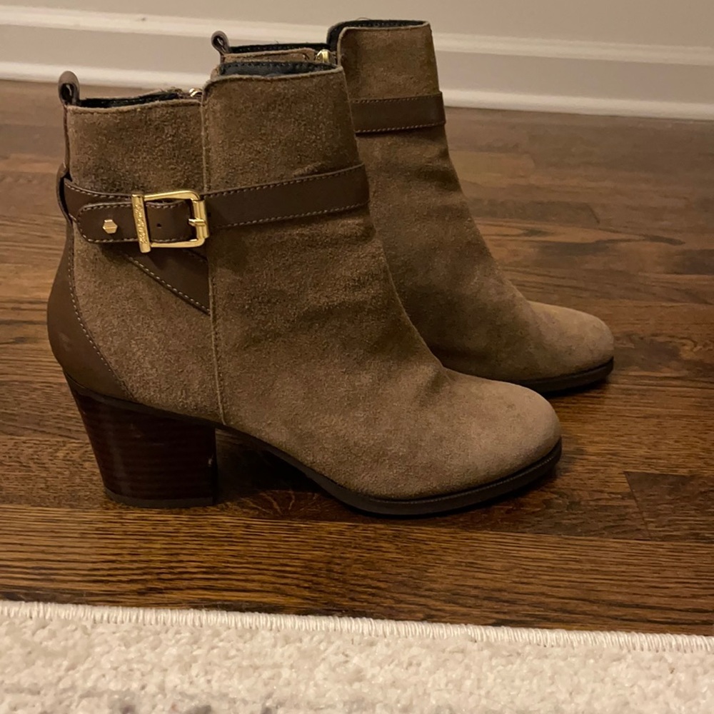 C Wonder tan ankle boots